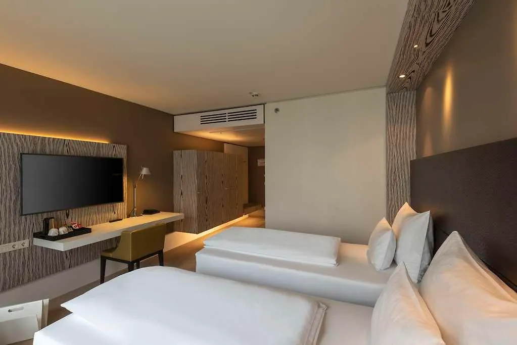 Doubletree By Hilton Vienna Schonbrunn Otel