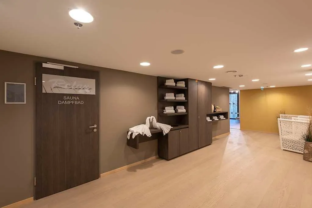 Doubletree By Hilton Vienna Schonbrunn Otel 0*,