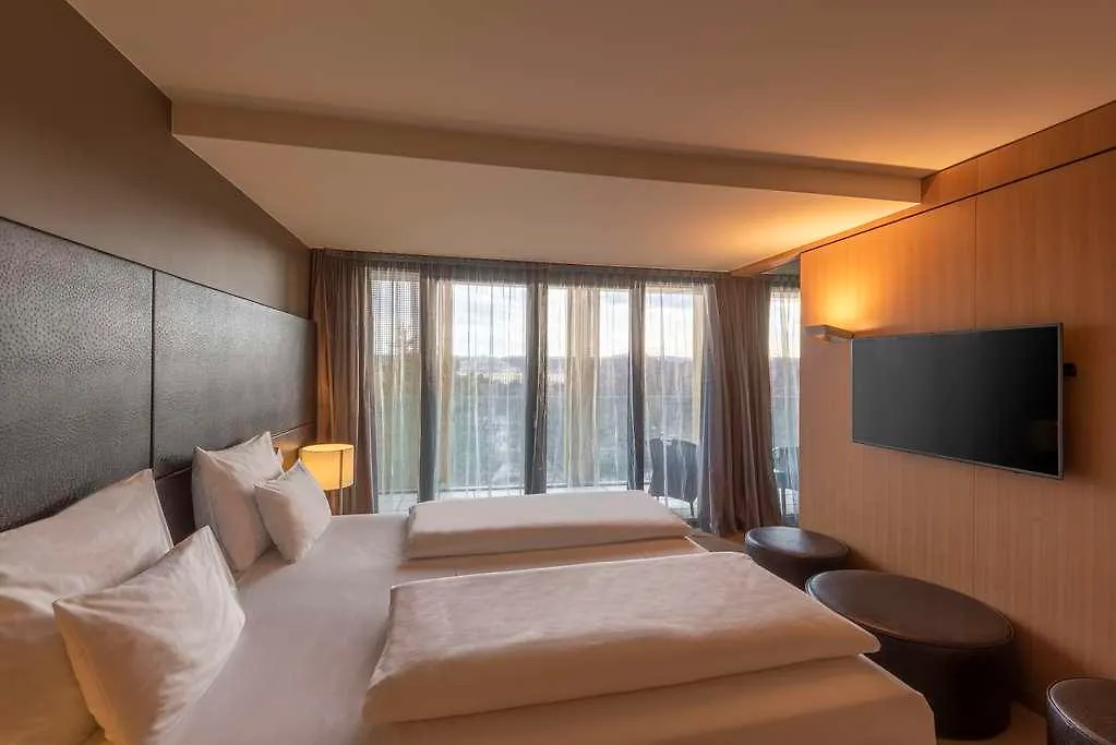 Doubletree By Hilton Vienna Schonbrunn Hotel