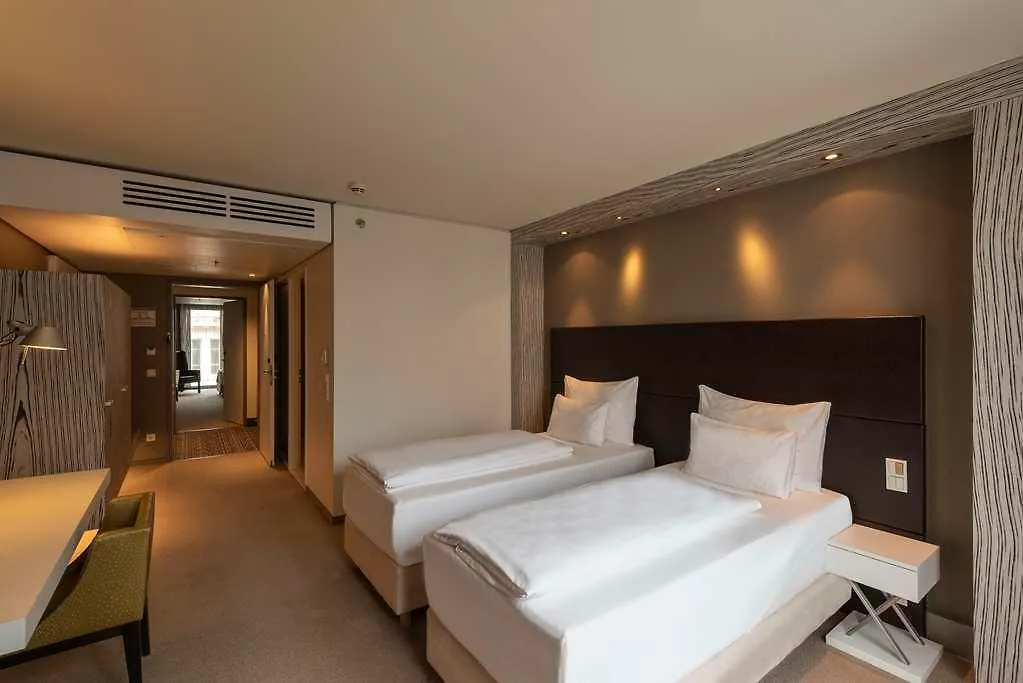 Doubletree By Hilton Vienna Schonbrunn Hotel