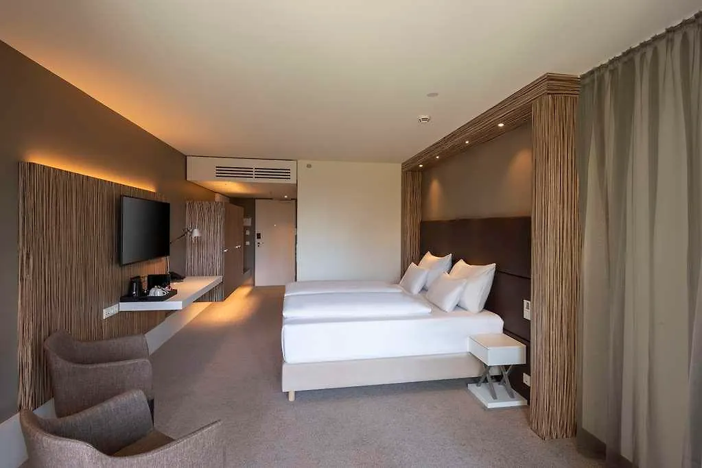 Doubletree By Hilton Vienna Schonbrunn Hotel 0*,  Austria