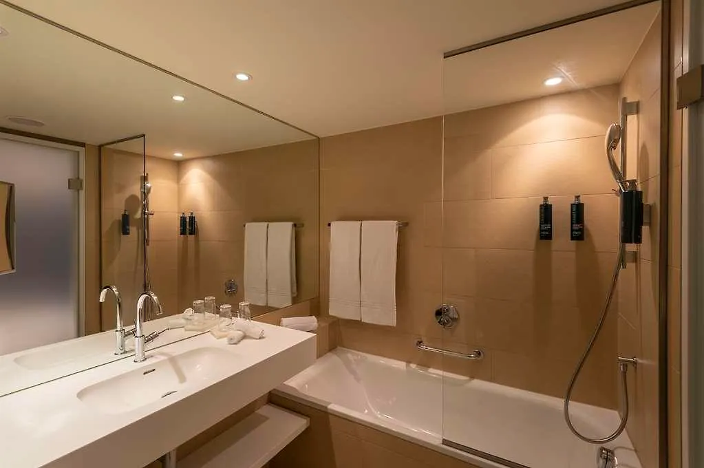 Doubletree By Hilton Vienna Schonbrunn Hotel Austria