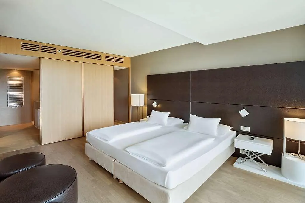 Doubletree By Hilton Vienna Schonbrunn Hotel