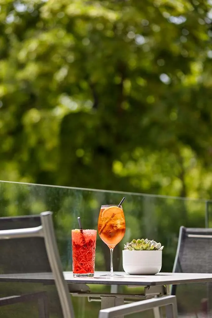 Doubletree By Hilton Vienna Schonbrunn Hotel