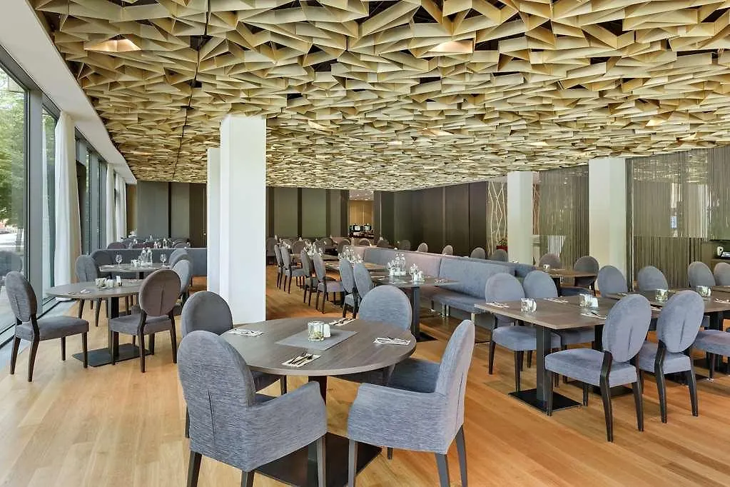 Doubletree By Hilton Vienna Schonbrunn Hotel