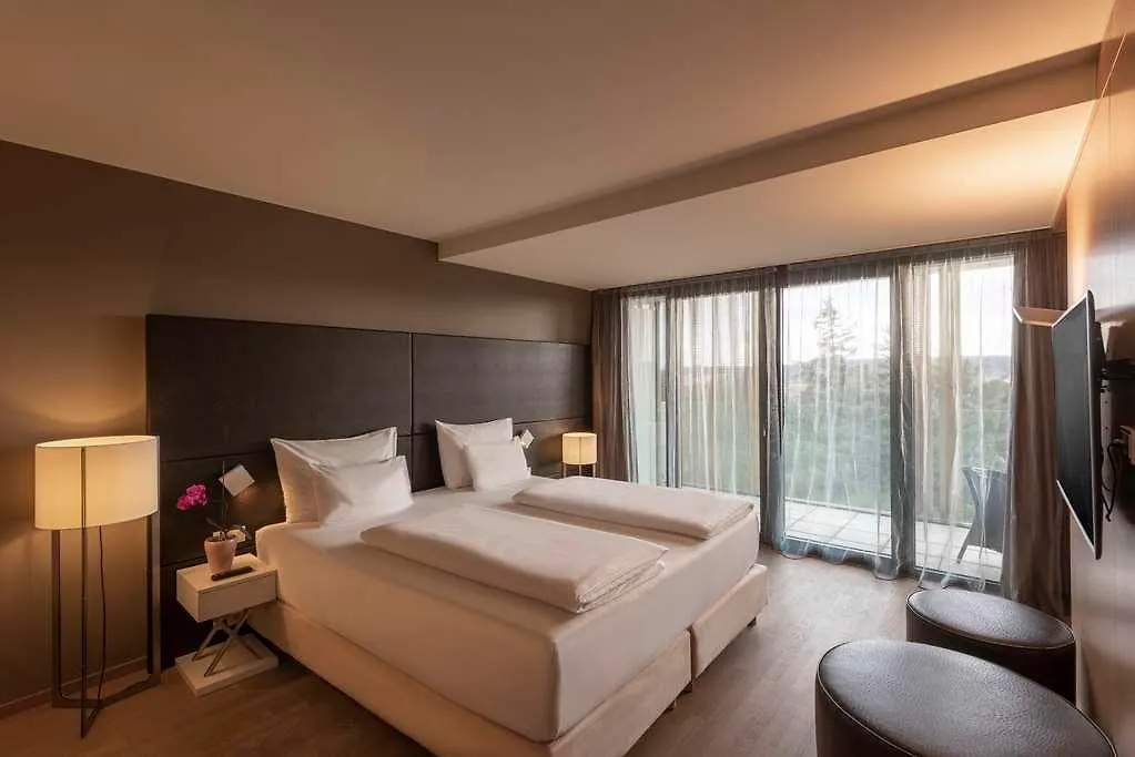 Doubletree By Hilton Vienna Schonbrunn Hotell