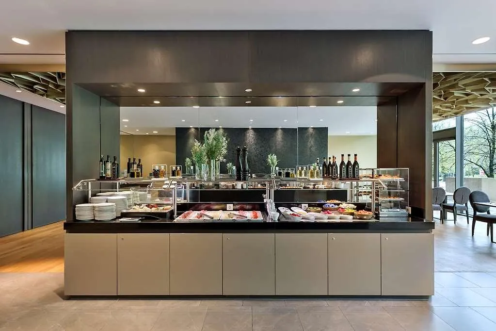Doubletree By Hilton Vienna Schonbrunn Hotell